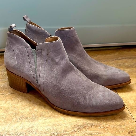 Vero Cuoio Shoes - ITALEAU VERO CUOIO gray ankle boots low side zip new size 41 or 10.5